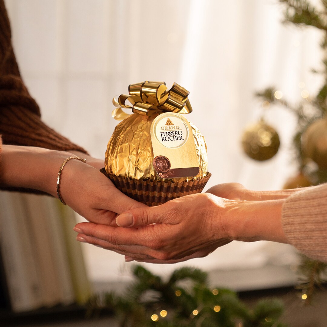 Oversized shop ferrero rocher